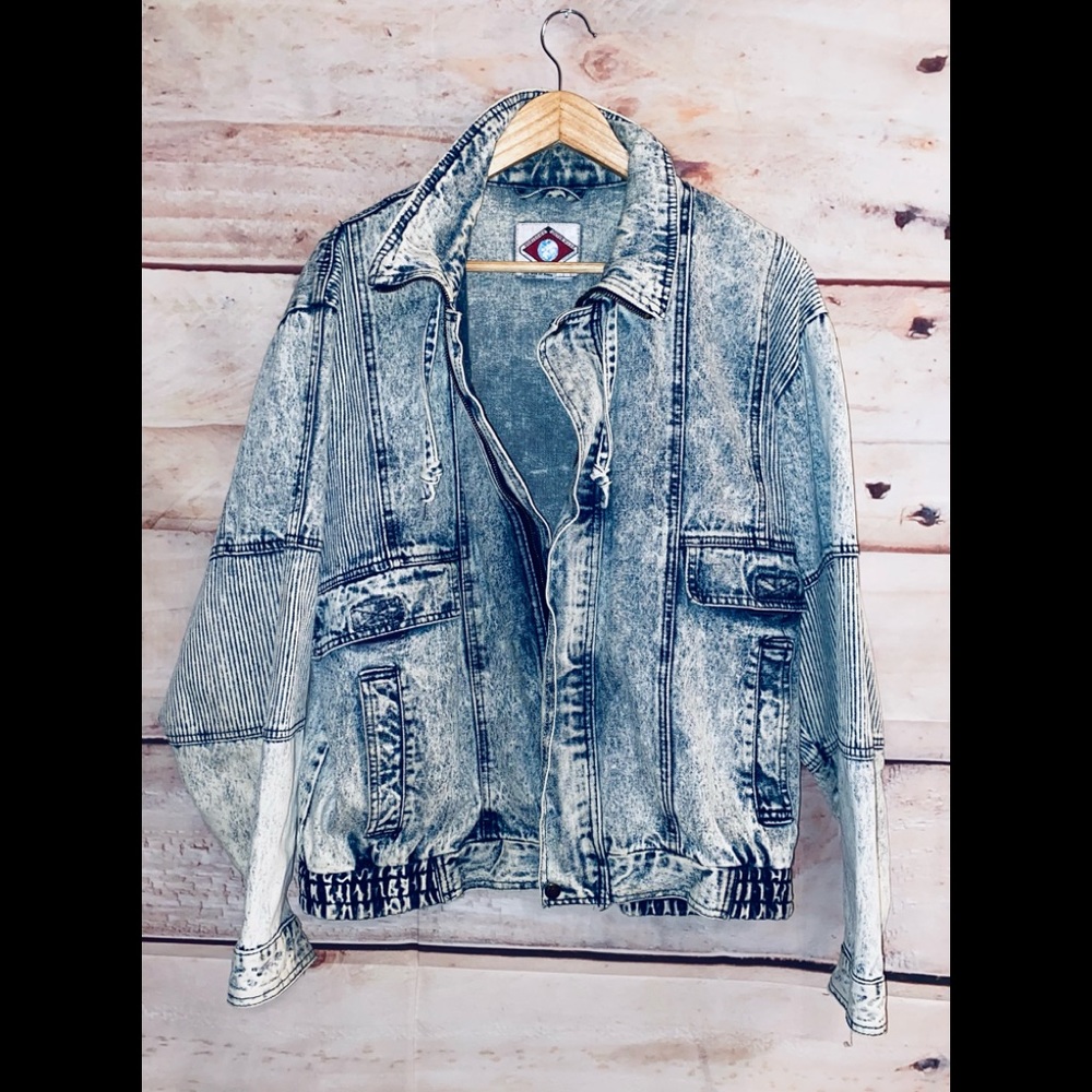 VINTAGE Acid Wash Denim Jacket